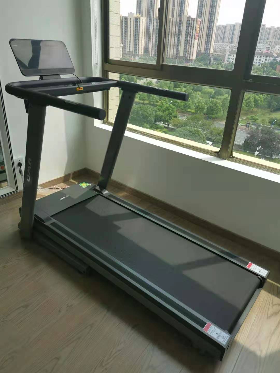 益陽市健身器材,益陽跑步機，益陽室外健身器材，益陽籃球場地施工，益陽羽毛球場地施工，益陽臺球桌